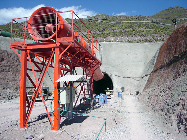 Construcción de túnel para tranque de relaves El Mauro, MLP